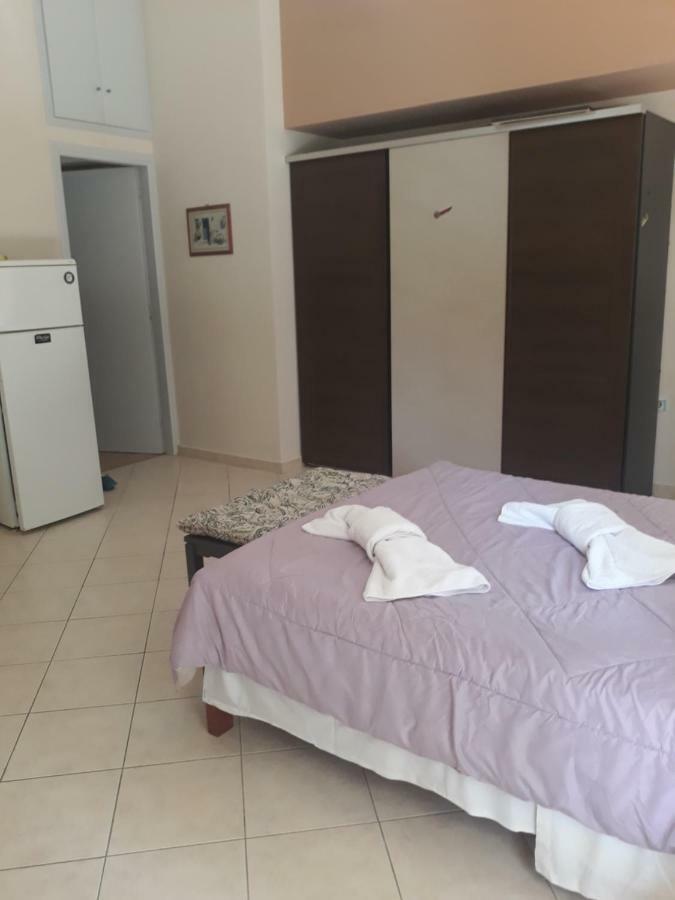 Cozy Apartment In The Center Of Aighion Achaia - Ground Floor - Ισόγειο Στουντιο Aígio Exteriér fotografie